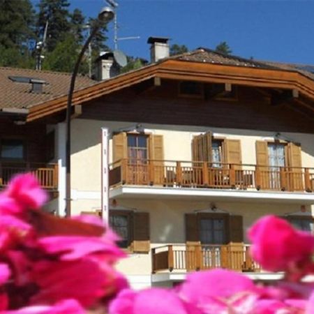 Residence Garni Manuela Cavalese Exterior foto